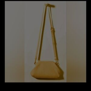 Anthropologie Vegan Leather Clamshell Clutch/Crossbody Bag Tan Ribbed New Cute!